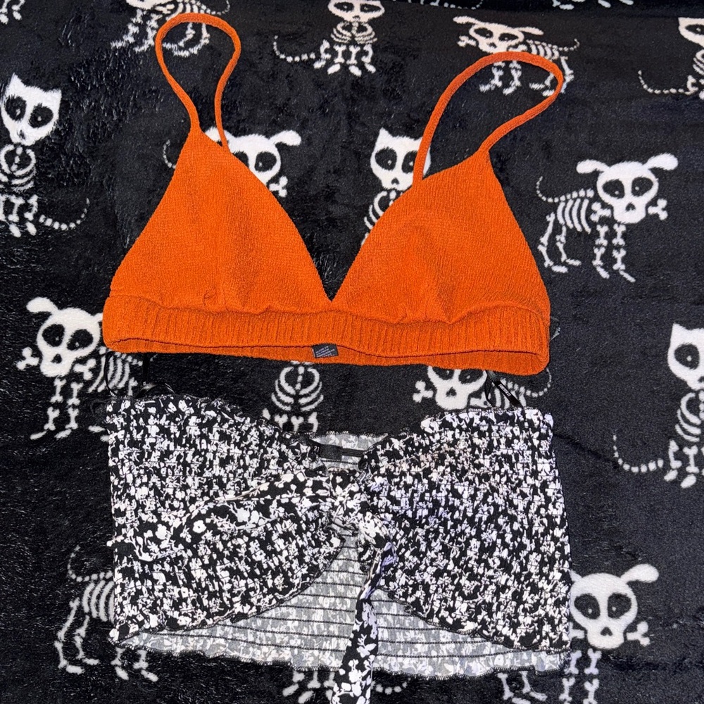 Forever 21 Orange Triangle Bralette 🥭🍊🌊